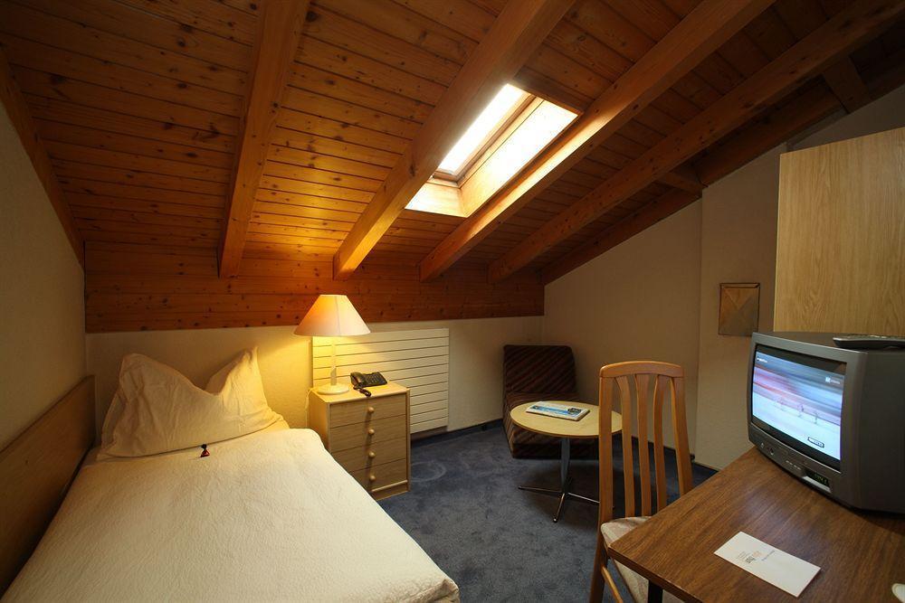 Hotel Alpha Thun Buitenkant foto